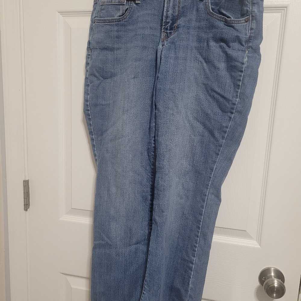 Old Navy Light Blue Straight Leg Jeans